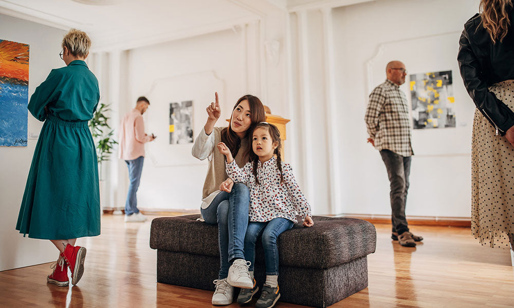 madre e hija en son galeria